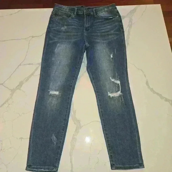 Judy Blue Womens Relaxed Fit Distressed Ankle Jeans Blue Size 31 - Picture 2 of 11